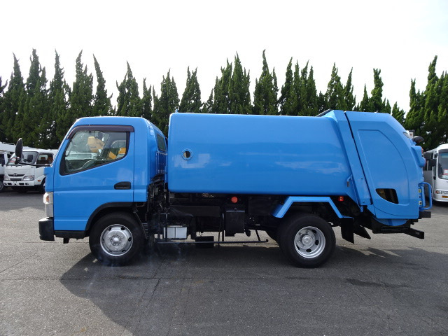 �ɓ� �`��:GB67-830D-S ����:13R100159M �e��:6.7m3 �ύډ׏d���S�ʒu�A�ה����S�ʒu���1.450m