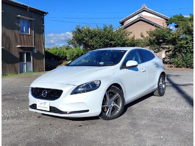 ボルボ V40 ホワイト(白)の中古車一覧｜中古車検索 - 価格.com