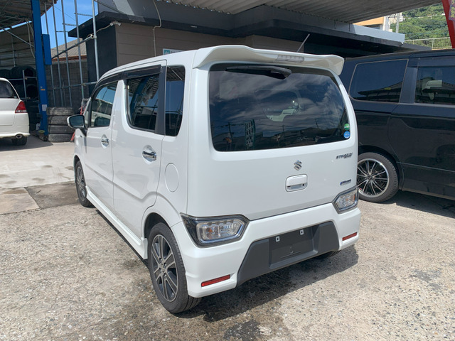 ワゴンRスティングレーハイブリッド(HYBRID) T