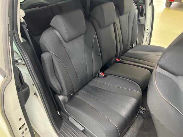 �����A�V�[�g���X�܂ɖ����݌ɂ�4WD�����ӂł��B�����k������΃I�[�N�V�������ł��T���v���܂��B