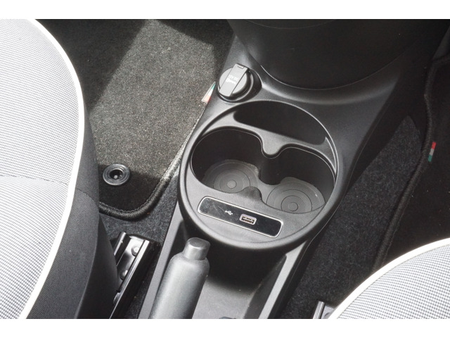 �h�����N�z���_�[�ł��BUSB���t���Ă܂��B