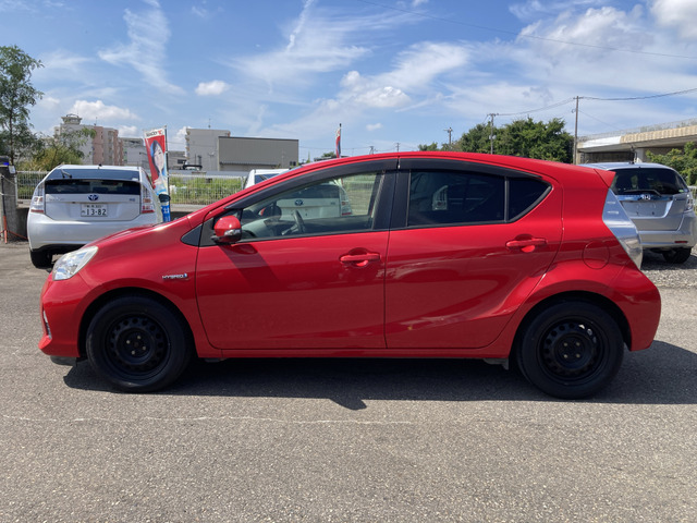 �y�x�����z���i�X�z���Ԃ������������܂��āA���ɗL�������܂��B�݌Ɏԗ��ɂȂ�܂��̂ŁA���񂲓s���̋X�������ɁA���ɗ��ĉ������B���X�\��������ƁA���ē����X���[�Y�ł��B