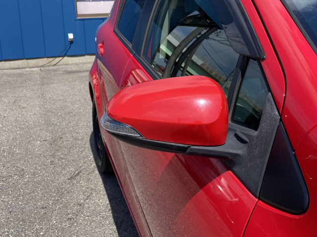 �y�x�����z���i�X�z���Ԃ������������܂��āA���ɗL�������܂��B�݌Ɏԗ��ɂȂ�܂��̂ŁA���񂲓s���̋X�������ɁA���ɗ��ĉ������B���X�\��������ƁA���ē����X���[�Y�ł��B