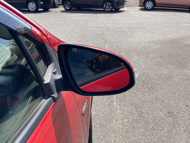 �y�x�����z���i�X�z���Ԃ������������܂��āA���ɗL�������܂��B�݌Ɏԗ��ɂȂ�܂��̂ŁA���񂲓s���̋X�������ɁA���ɗ��ĉ������B���X�\��������ƁA���ē����X���[�Y�ł��B