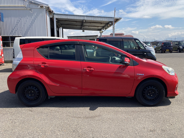 �y�x�����z���i�X�z���Ԃ������������܂��āA���ɗL�������܂��B�݌Ɏԗ��ɂȂ�܂��̂ŁA���񂲓s���̋X�������ɁA���ɗ��ĉ������B���X�\��������ƁA���ē����X���[�Y�ł��B