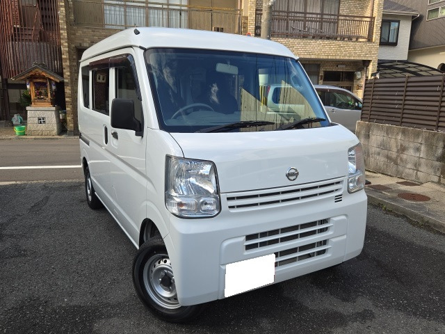 NV100クリッパー(日産) DX GLパッケージ ハイルーフ 4WD　4WD車〜ナビ&amp;バックカメラ〜車検2年付 中古車画像