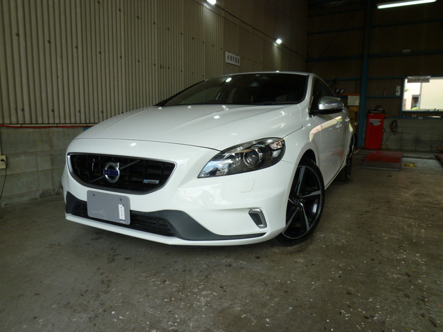 ボルボ V40 2013年モデル T5 R-DESIGNの中古車一覧｜中古車検索 - 価格.com