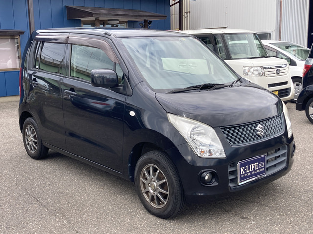 【支払総額推進店】お車をご覧い頂きまして、誠に有難う御座います。在庫車両になりますので、是非ご都合の宜しい時に、見に来て下さい。来店予約をされると、ご案内がスムーズです。