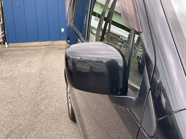 【支払総額推進店】お車をご覧い頂きまして、誠に有難う御座います。在庫車両になりますので、是非ご都合の宜しい時に、見に来て下さい。来店予約をされると、ご案内がスムーズです。