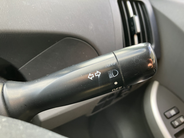 �I�[�g���C�g����������Ă���܂��̂Ŗ�Ԏ����Ń��C�g���_�����Ă���܂� ���Y�� ���É�