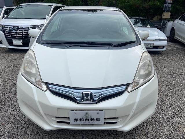 フィットハイブリッド1.3 10th アニバーサリー