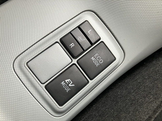 �V�[�g�q�[�^�[����������Ă���܂��̂œ~������K�ł�! HV ���Î� ���É�