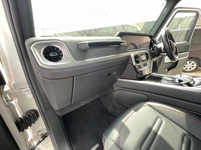 背面も高く乗り心地も良いので日常使いからセカンドカーとしても優秀なゲレンデ