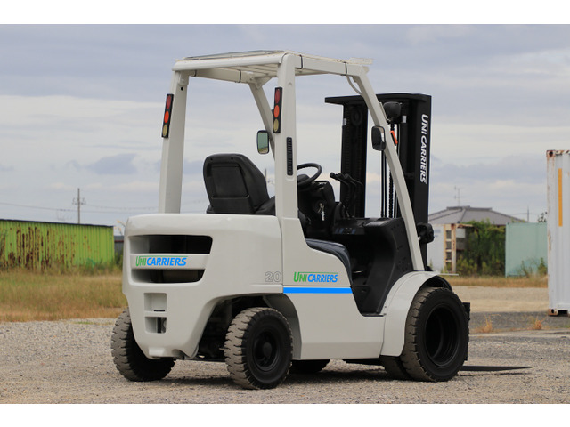 ユニキャリアエンジンタイプ　フォークリフト