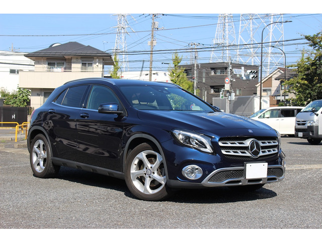 GLAクラス(メルセデス・ベンツ) GLA220 4マチック 4WD　4WD 1オーナー 禁煙車 レザーシート 中古車画像