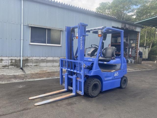 トヨタ トヨタL&F 電動フォークリフト 13837 186.9万円 令和元年(2019年) 兵庫県 中古車 - 価格.com