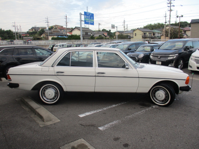 来店の際は事前にお電話頂けますとスムーズにお車をお見せ出来ますので、お気軽に連絡をください!いい車が安い☆彡いい車屋さん♪0569-84-1338スタッフ一同心よりお待ちしております!仕上げも他社には負けません