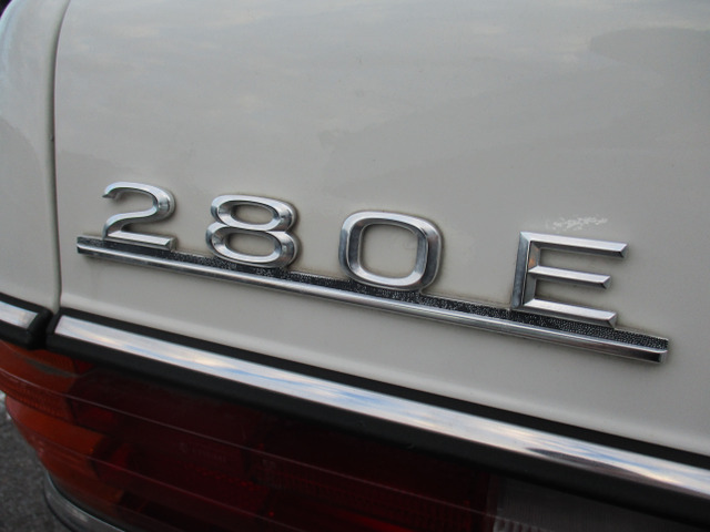 電話で現車を確認しながらご説明と写メなどを送らせて頂きます。契約書のやり取りもメールやFAXでも簡単できますので、お気軽に連絡ください。宜しくお願いします。薄利多売!安心☆満足☆納得価格☆格安販売専門店