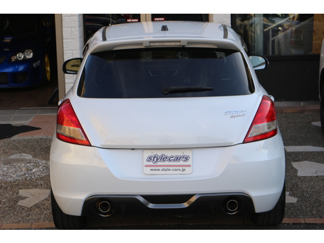 ���o�b�N�J�������t���Ă���̂Œ��Ԏ������S�ł�!