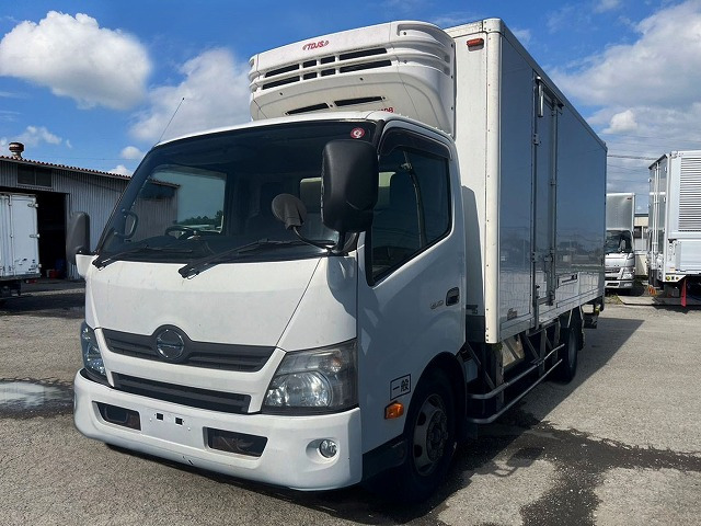 デュトロ冷蔵冷凍車