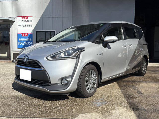 シエンタ(トヨタ) ハイブリッド 1.5 G　助手席回転チルトシート車 Bタイプ 中古車画像