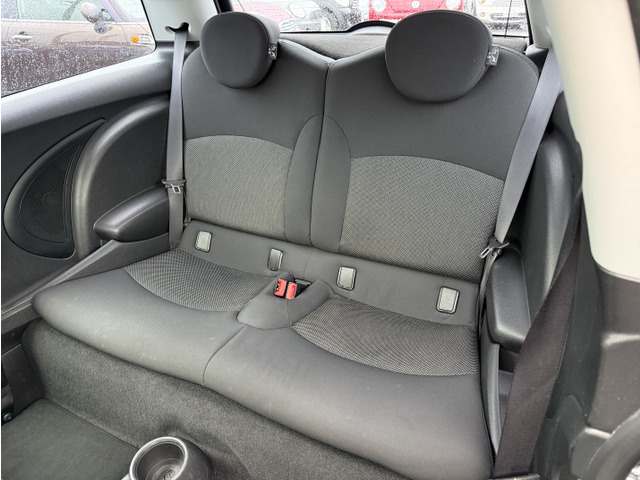 MINI�Ȃ�ł͂̃z�[���h�͂̍����V�[�g���g�p���Ă���܂��B��Ȃɂ́A�`���C���h�V�[�g����t�\�ł��B