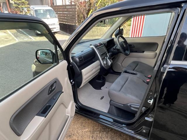 内装もキレイな車両です。