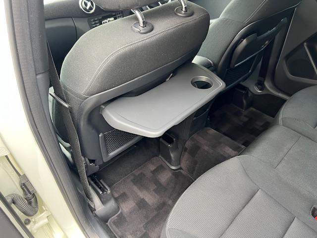 �t�����g�V�[�g�w������Ɍ�ȗp�ɐ܂肽���ݎ��g���[�t���Ă��܂�