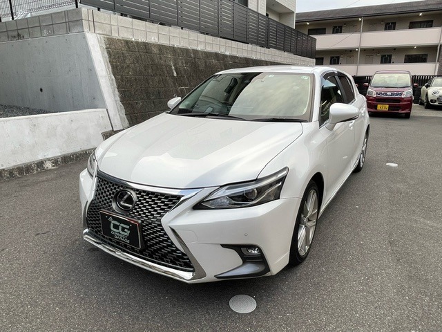 レクサス CT 2011年モデル CT200h version Lの中古車一覧｜中古車検索 - 価格.com