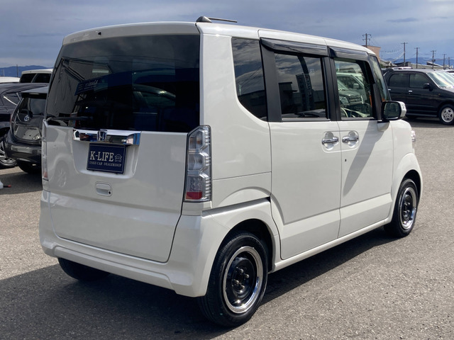 �y�x�����z���i�X�z���Ԃ������������܂��āA���ɗL�������܂��B�݌Ɏԗ��ɂȂ�܂��̂ŁA���񂲓s���̋X�������ɁA���ɗ��ĉ������B���X�\��������ƁA���ē����X���[�Y�ł��B