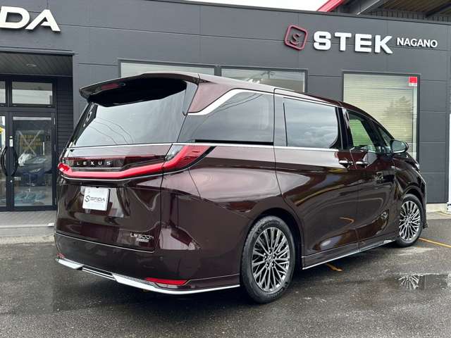 レクサス LM 500h エグゼクティブ 4WD 白革 2110.0万円 令和6年(2024年