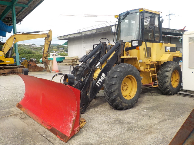 CATホイールローダー