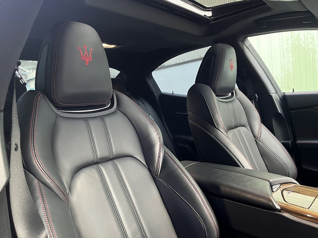 �t���v���~�A�����U�[�X�|�[�c�V�[�g �g���C�f���g�X�e�b�`