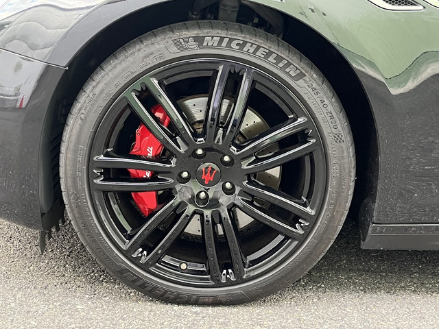 �t�����g245/40ZR20 ���b�h�L�����p�[