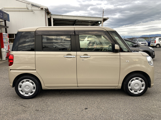 �y�x�����z���i�X�z���Ԃ������������܂��āA���ɗL�������܂��B�݌Ɏԗ��ɂȂ�܂��̂ŁA���񂲓s���̋X�������ɁA���ɗ��ĉ������B���X�\��������ƁA���ē����X���[�Y�ł��B