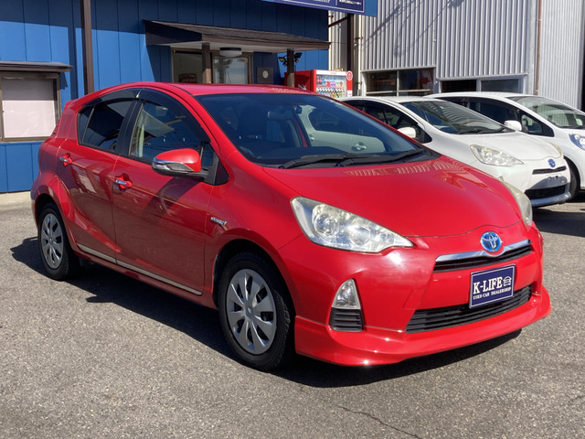 �y�x�����z���i�X�z���Ԃ������������܂��āA���ɗL�������܂��B�݌Ɏԗ��ɂȂ�܂��̂ŁA���񂲓s���̋X�������ɁA���ɗ��ĉ������B���X�\��������ƁA���ē����X���[�Y�ł��B