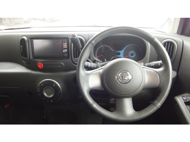 ご安心ください!当店では総額表示を徹底しております。自動車税・登録費用・自賠責保険などの必要な諸経費が全て含まれた総額を表示しております。