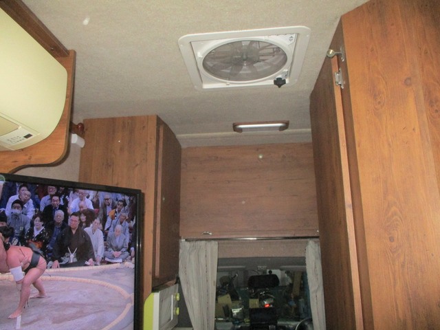 ���r���O���^�]�Ȃ����Ă��܂��A ���C�� �t��TV