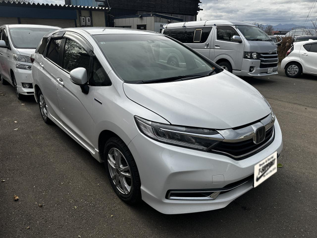 ホンダ シャトル 1.5 ハイブリッド X ホンダセンシング 4WD 純正