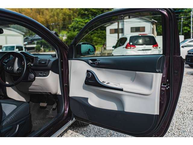 トヨタIQ 1.3 トヨタ iQ 1.3 130G レザーパッケージ フルオプション 138.0万円