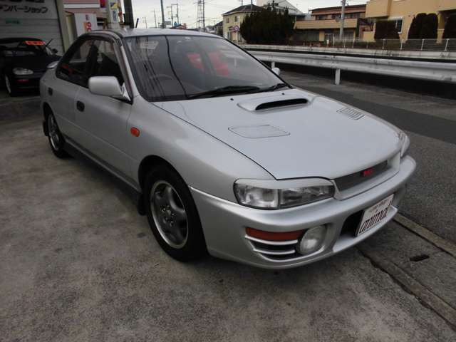 インプレッサ2.0 WRX 4WD