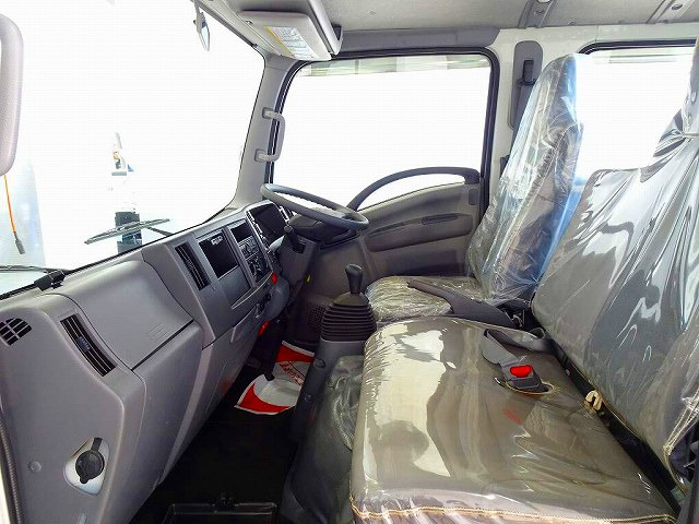 AC PS PW(�t�����g/���A) SRS ABS �L�[���X(�s��) ���d�i�~���[ AM/FM���W�I ETC �^�[�{ �r�C�u���[�L �⓹���i�⏕���u �A�C�h�����O�X�g�b�v �t�H�O�����v �g���N�V�����R���g���[��