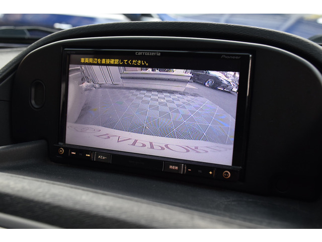 360�x�J�����ɂ��A�����S�ɒ��Ԃ��邱�Ƃ��ł��܂��B