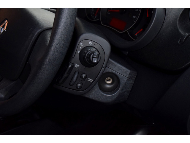 �����X���Ɋ��ɔ��p�ς݂ƂȂ��Ă���\�����������܂��B�����X���ɂ͈�x���d�b�ō݌ɂ̊m�F�����肢�������܂��B