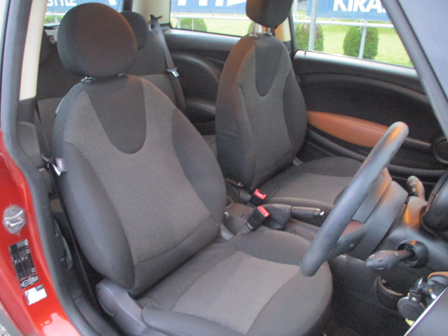 �E�I�[�g�G�A�R��