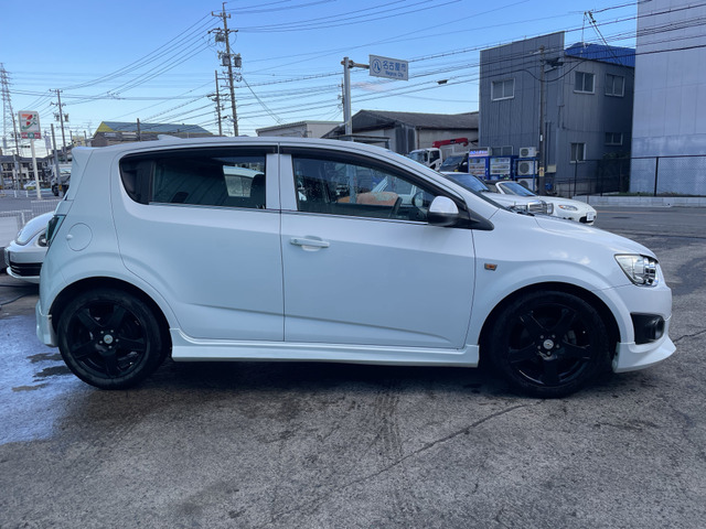 3�����E3000km�̖����ۏؕt���ł��B�G���W���A�~�b�V�������̏C���̍ۂɋ��z���傫���Ȃ肪���ȉӏ��������C���ň��S�ł��B�ő�3�N�܂ł̗L���ۏ؂���舵���Ă���܂��B