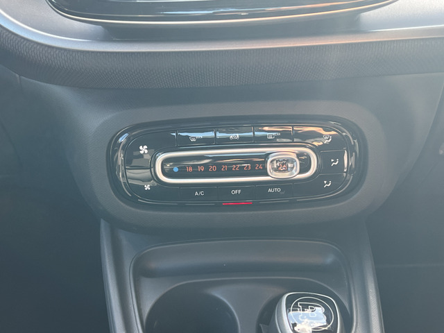 �i�r�A�h���C�u���R�[�_�[�A�o�b�N�J�����A���[�_�[�AETC�Ȃǂ̊e�핔�i�̎��t�����s���Ă���܂��B