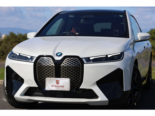 BMW - BMW 非売品　豪華9点セット　激レアかも♪ BMW iX 2021年モデル M60の価格・性能・装備・オプション（2024