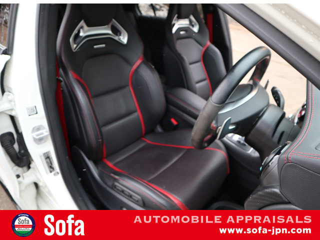 AMGパフォーマンスシートもご覧の状態です