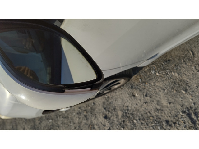 �h�A�~���[�̕��Ɋ��ꂪ����܂�